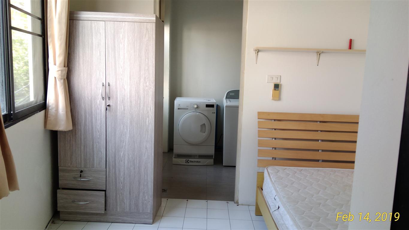 MAIDROOM AT SATHORN CREST APARTMENT UNIT 2nd FLOOR